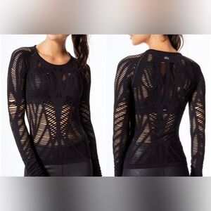 ALO Yoga Wanderer Laser-Cut Long Sleeve